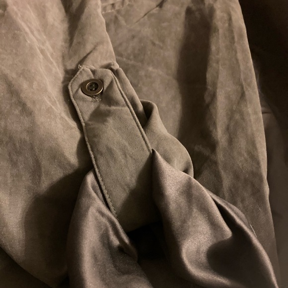 Dress apparel open cardigan/jacket. - Picture 2 of 3